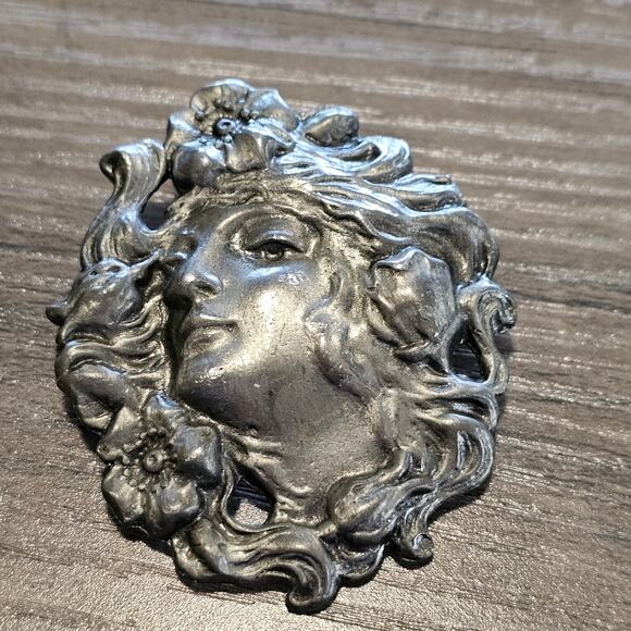 Vintage Art Nouveau Silver Woman Profile Figural Brooch - Picture 7 of 7